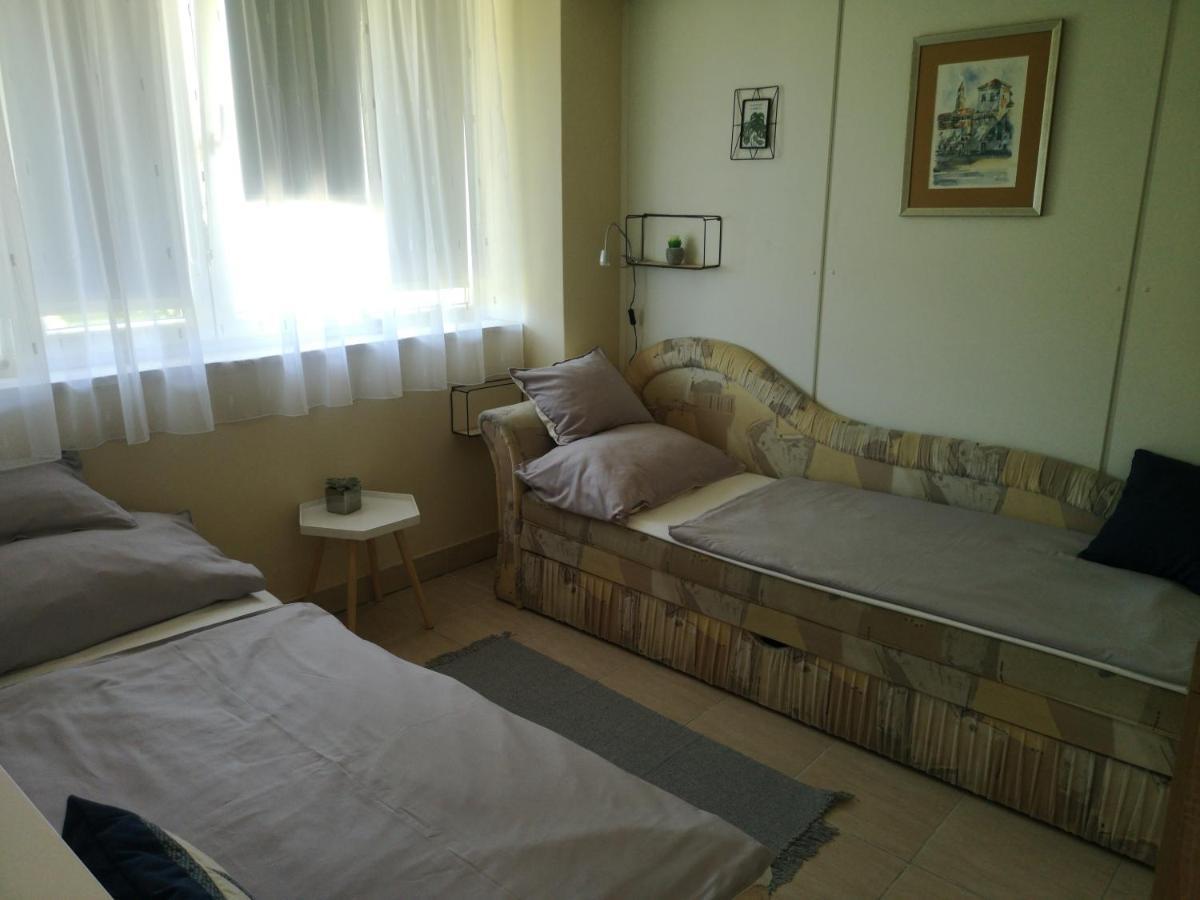 Gyenesi Virág Apartman Gyenesdiás Szoba fotó